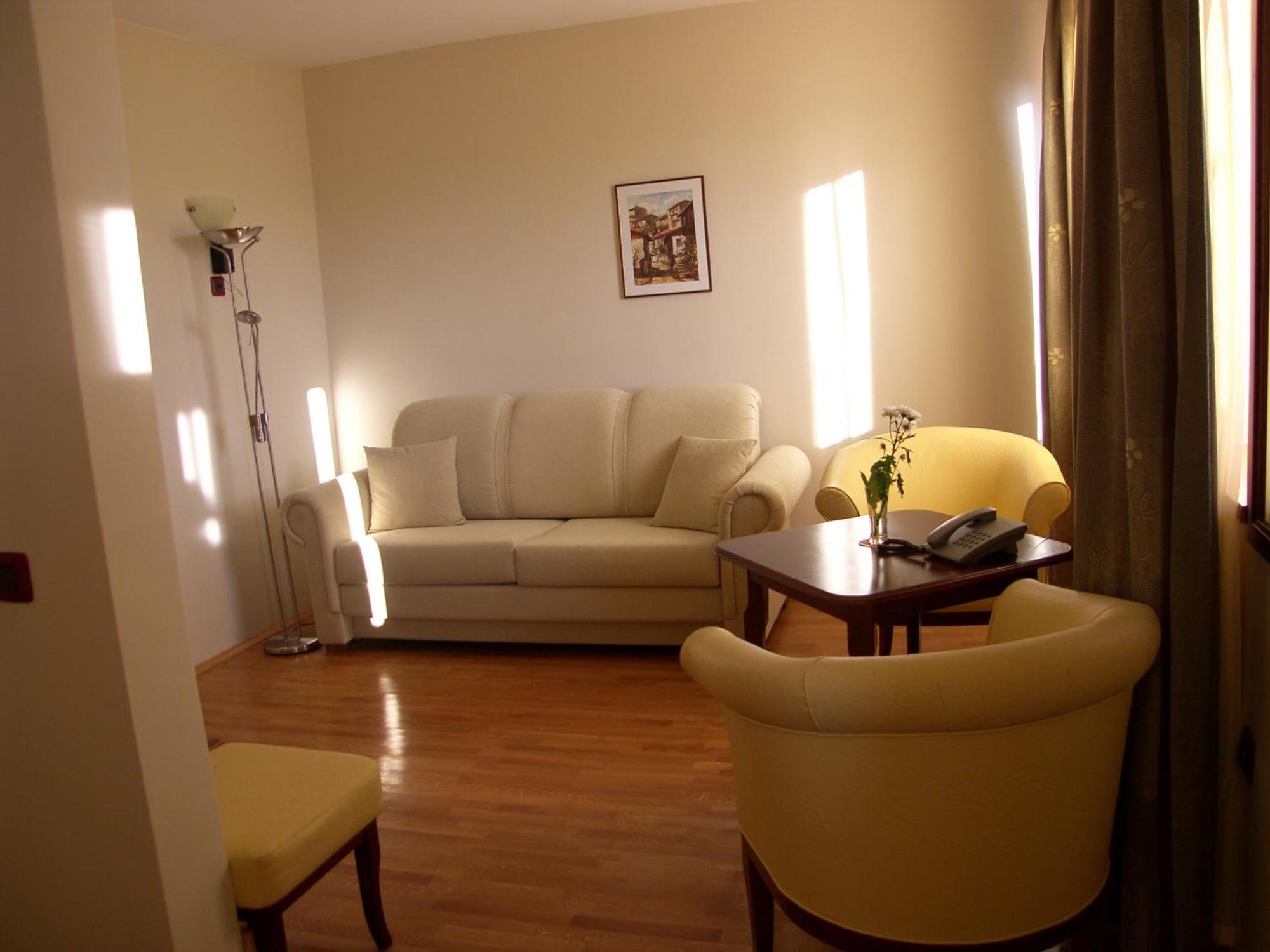 Meridian Hotel Bolyarski Велико-Тырново Экстерьер фото