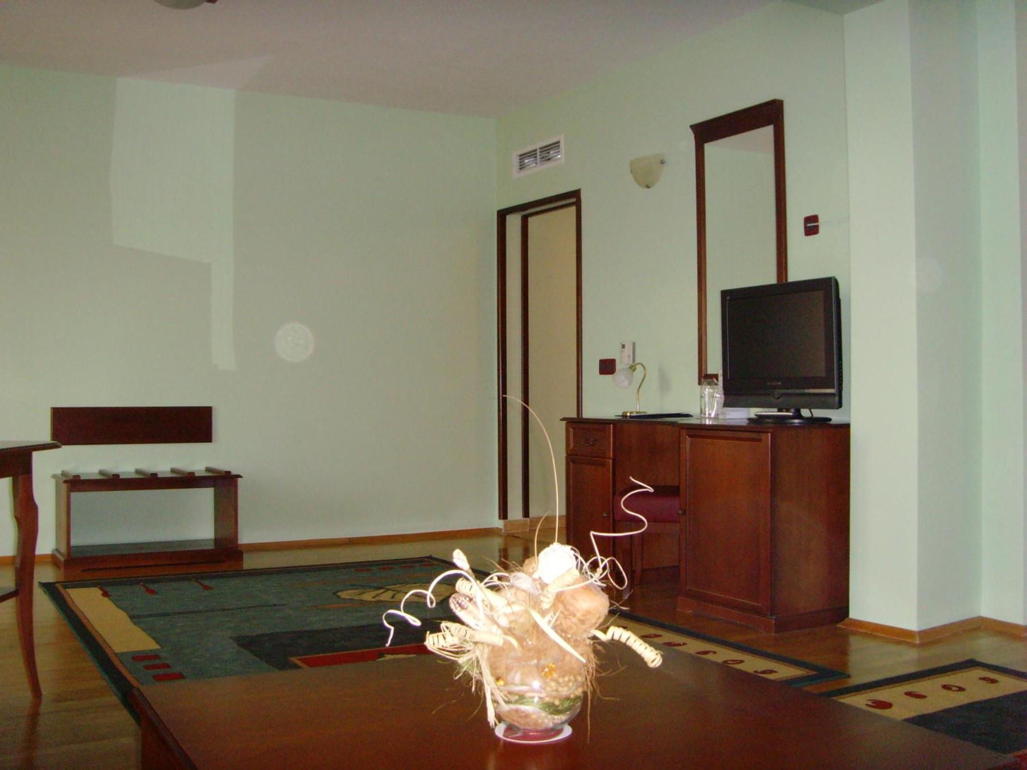 Meridian Hotel Bolyarski Велико-Тырново Экстерьер фото